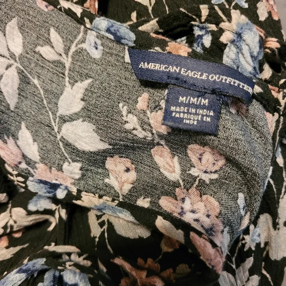 SOLD! American Eagle Jumpsuit Size Medium Boho Floral - Picture 3 of 4